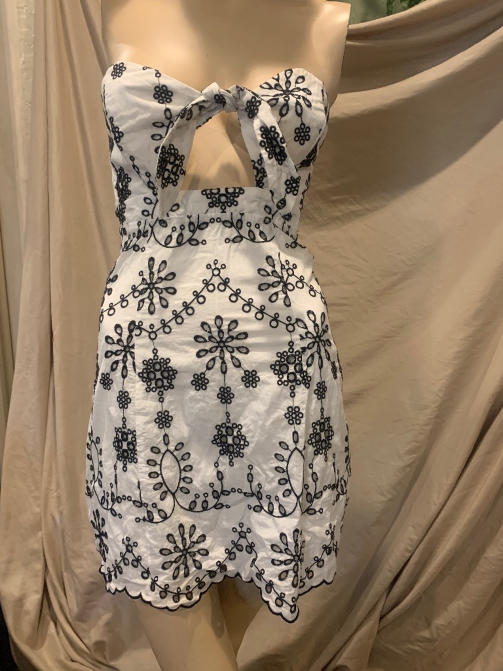 Bardot strapless dress